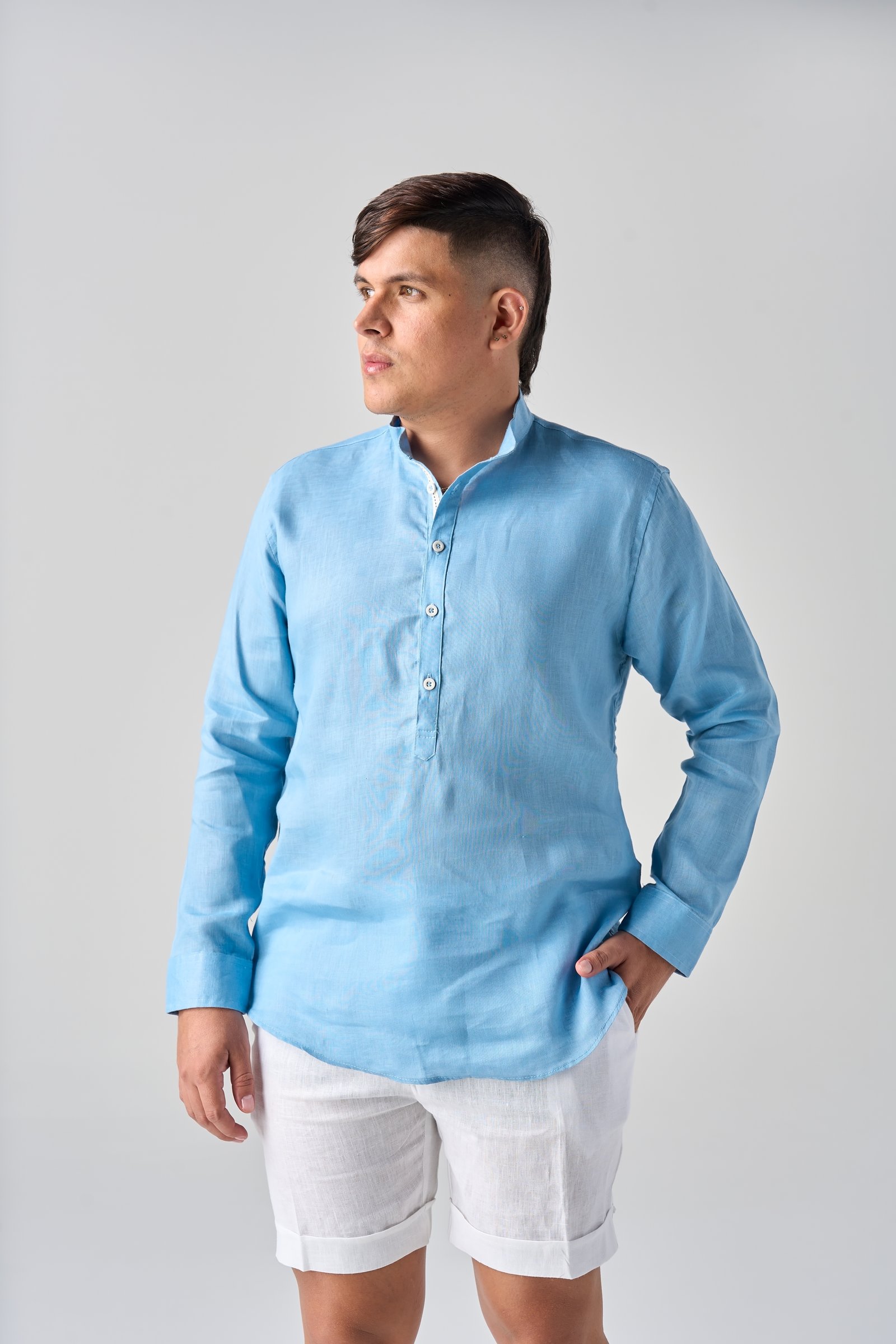 Camisueter azul medio
